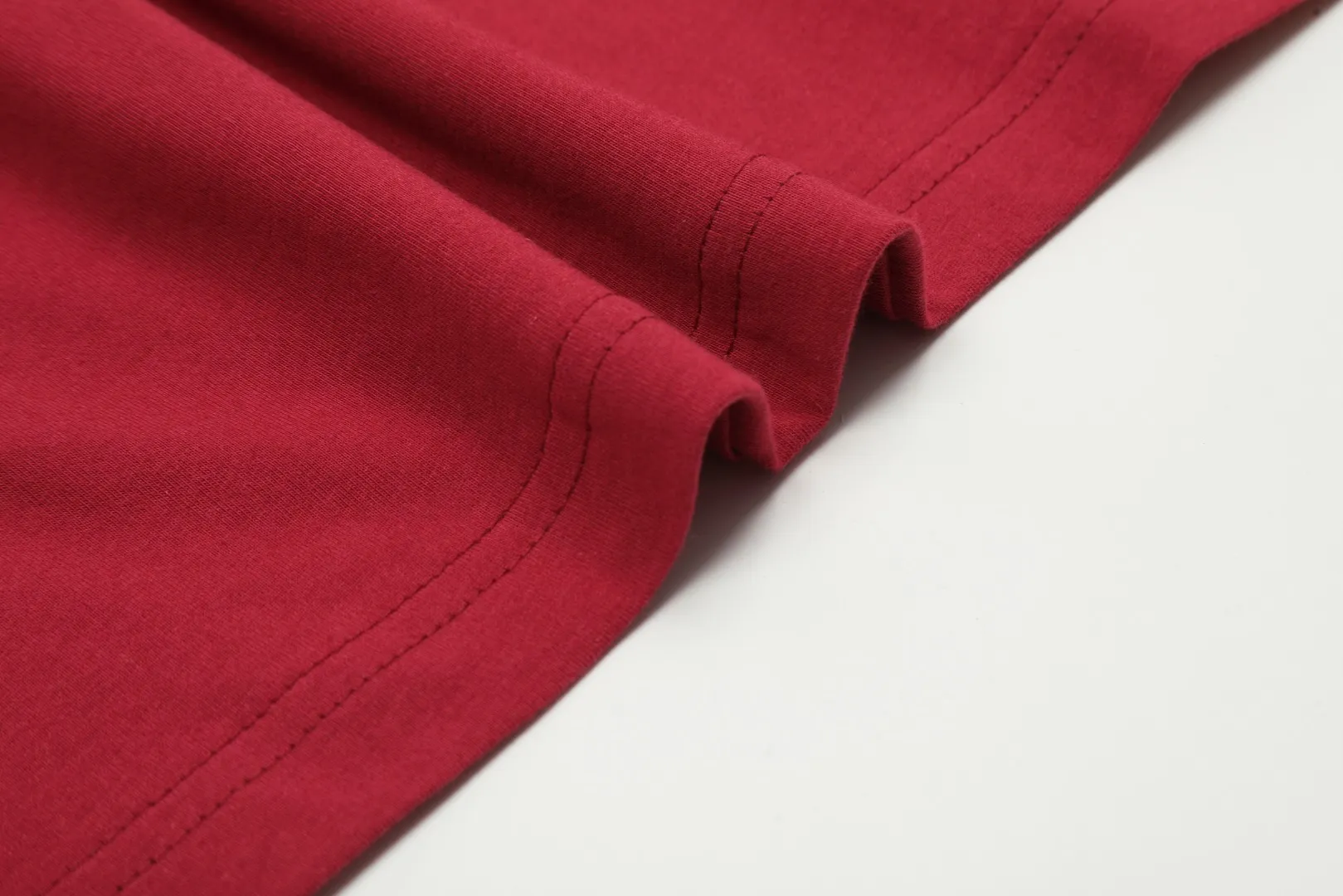 🅿️116 "Top quality" Style number: DS003# (not off the shelves all year round) [Ralph Lauren classic pony embroidered round neck basic short sleeves] ✅Ralph Lauren Ralph Lauren classic basic versatile round neck short sleeves ✅Main supplier platform live broadcast Wholesale entities Replenish when out of stock Not off the shelves ✅ZP quality 1:1 version Scan the code to enter the GF website Z cabinet quality ✅26 pieces of 180g hydrophilic toner 100% cotton fabric, comfortable and soft, strong breathability, high-end, cost-effective, good quality needless to say ✅Restore the original version, the maximum size can be worn up to 210 pounds, loose, comfortable and stress-free ✅Work wear, life wear, suitable for various occasions, must-have recommendation for couples Size: Powder white dark gray blue label light gray white label